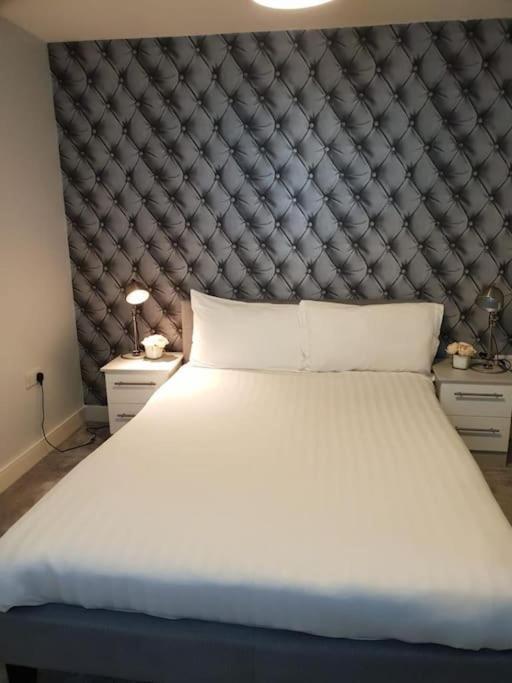 Luxury 9Ine Beautiful Bull Ring Apartment Free Parking Birmingham Ngoại thất bức ảnh
