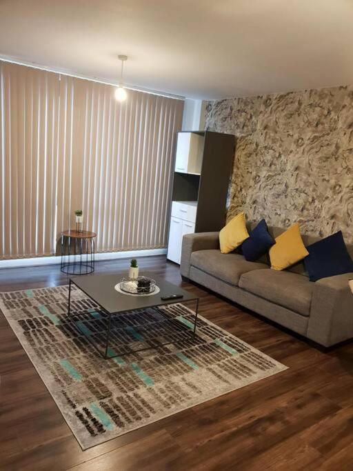 Luxury 9Ine Beautiful Bull Ring Apartment Free Parking Birmingham Ngoại thất bức ảnh