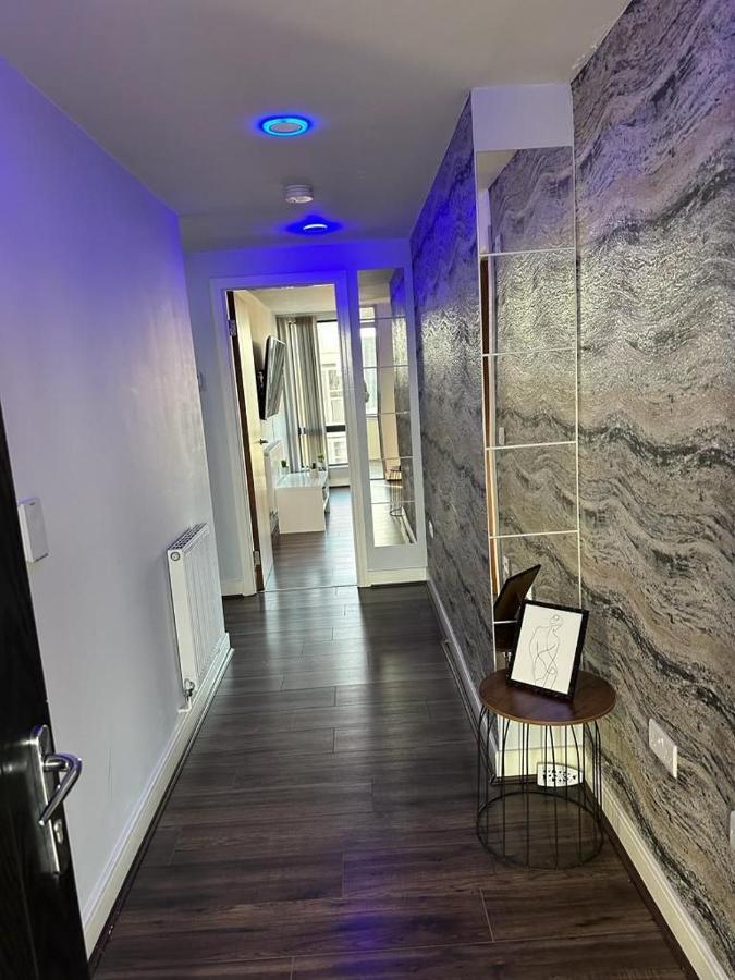 Luxury 9Ine Beautiful Bull Ring Apartment Free Parking Birmingham Ngoại thất bức ảnh